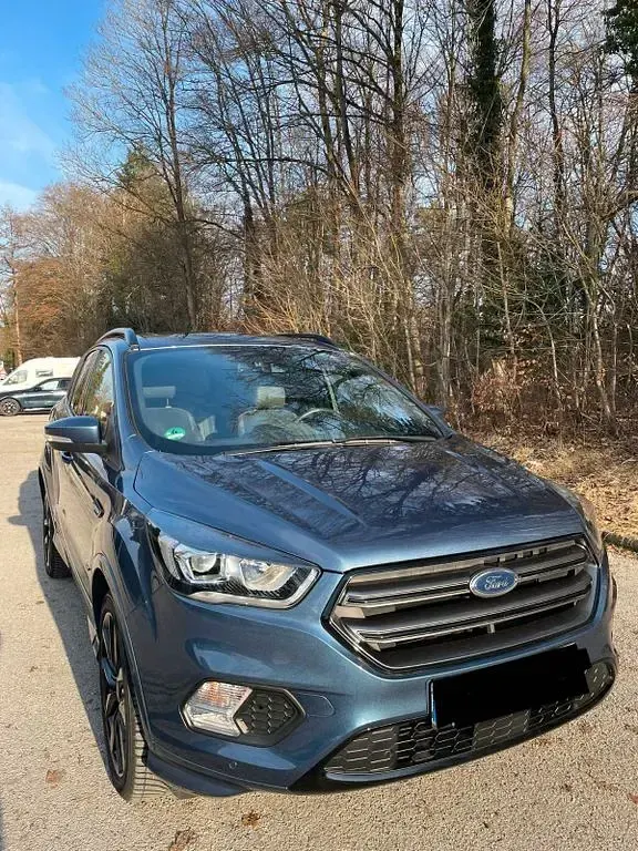 Gebraucht Ford Kuga ST-Line 179 PS (131 kW) 2018 Blau SUV