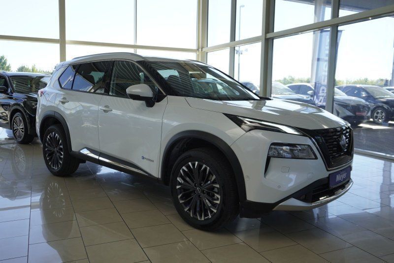 Weiß Neu 2024 Nissan X-Trail Tekna+ SUV | 40.810 € - Bild 1/4