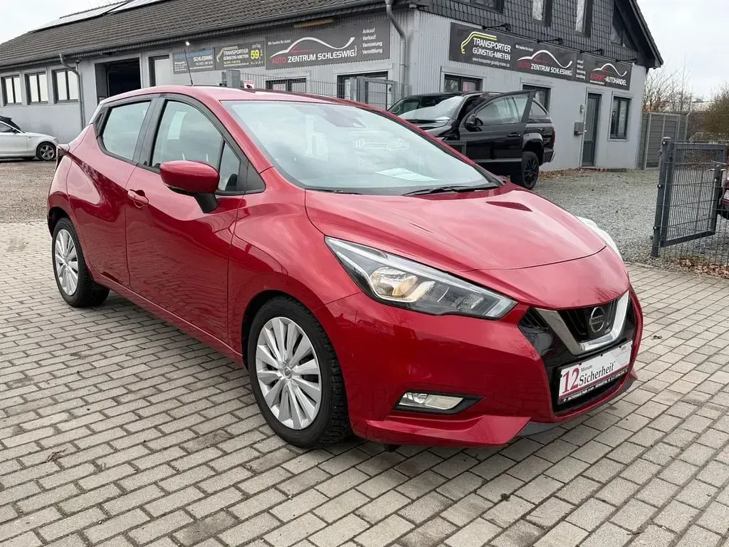 Gebraucht Nissan Micra Acenta 90 PS (66 kW) 2018 Rot Kleinwagen