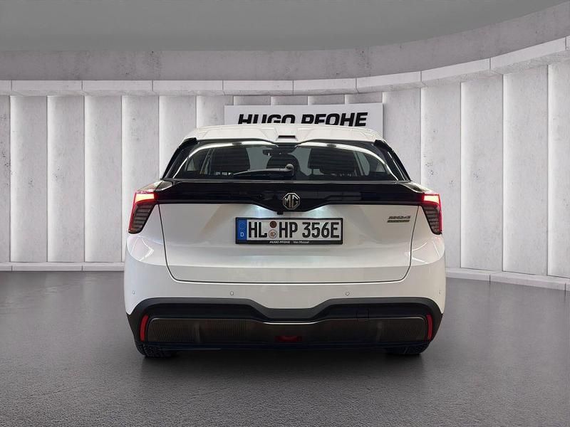 Gebraucht MG MG4 EV 125 kW (170 PS) 2025 Dover weiss uni Kleinwagen