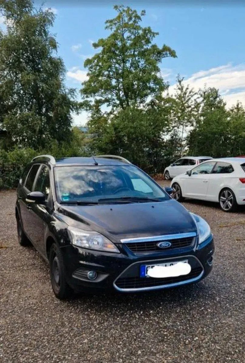 Usata Ford Focus 109 CV (80 kW) 2010 Nero Station wagon