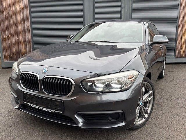 Grau Gebraucht 2018 BMW 118 Advantage Kleinwagen | 13.450 € (Superpreis) - Bild 1/4