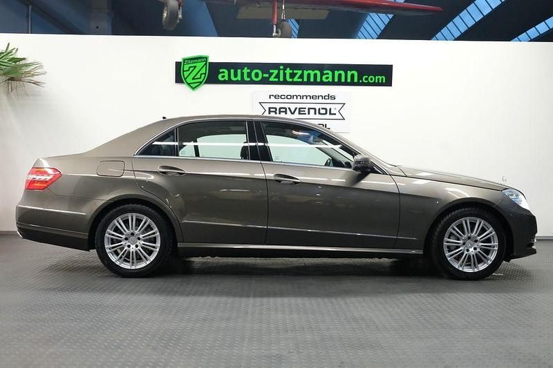 Gebraucht Mercedes E500 Avantgarde 387 PS (284 kW) 2010 Grau Limousine