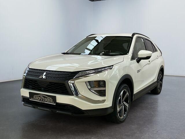 Gebraucht Mitsubishi Eclipse Cross Basis 188 PS (138 kW) 2024 Andenweiss (s) SUV