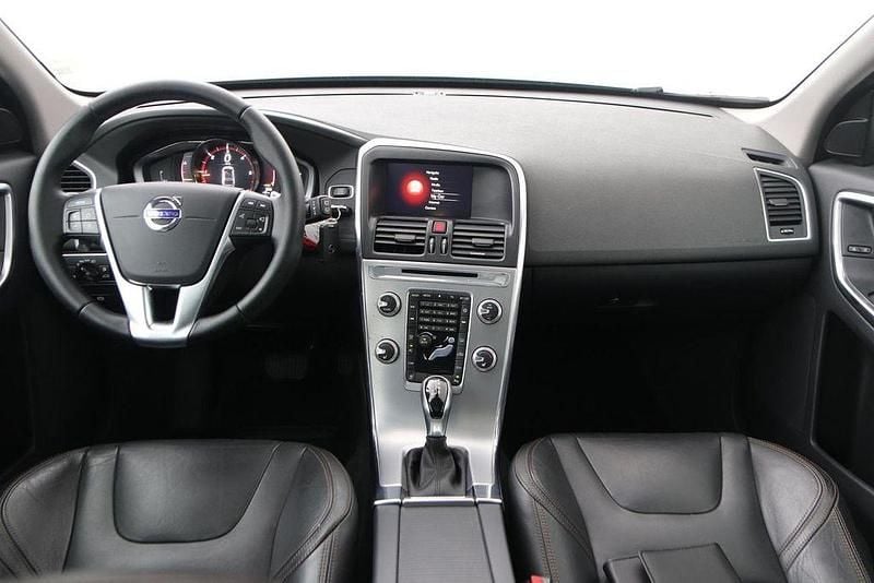 Usado Volvo XC60 190 HP (139 kW) 2017 Azul SUV