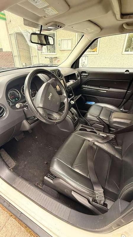 Gebraucht Jeep Patriot Limited 170 PS (125 kW) 2007 Weiß SUV