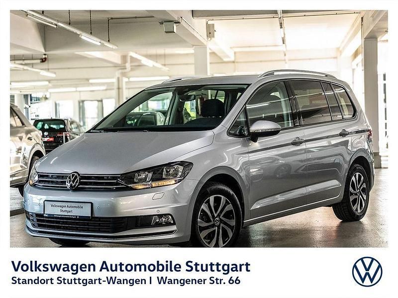Reflexsilber metallic Gebraucht 2021 VW Touran Active Van / Kleinbus | 26.530 € (Fairer Preis) - Bild 1/4