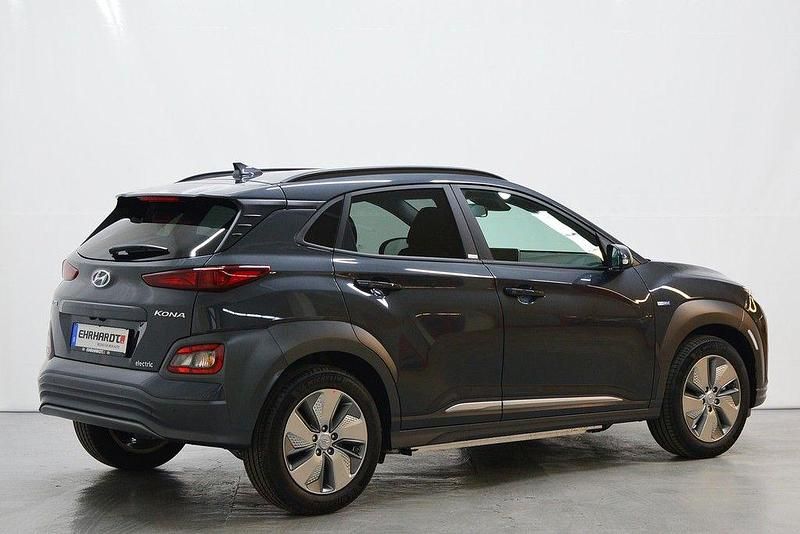 Gebraucht Hyundai Kona Advantage 100 kW (136 PS) 2021 Grau SUV