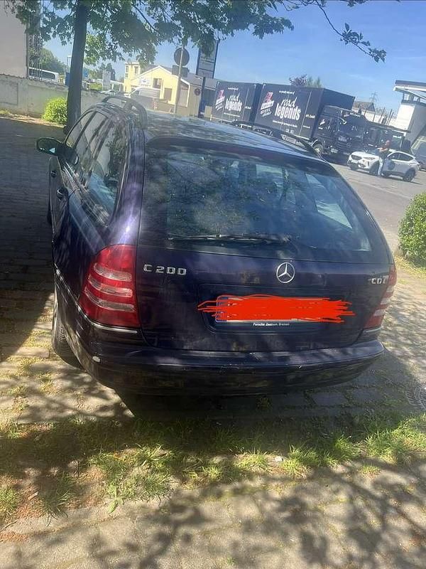 Second-hand Mercedes C200 122 CP (89 kW) 2003 Mov Break