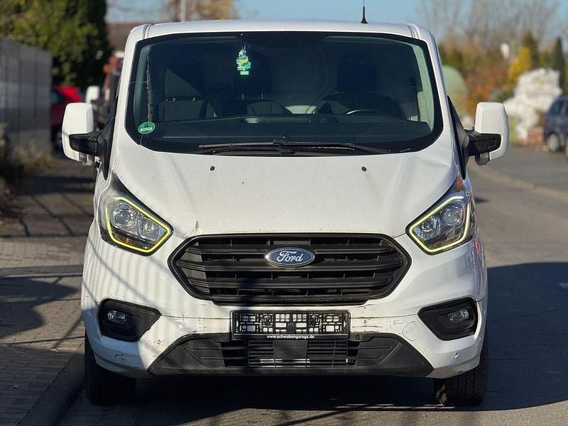 Weiß Gebraucht 2020 Ford Transit Custom Trend Van / Kleinbus | 8.950 € - Bild 1/4