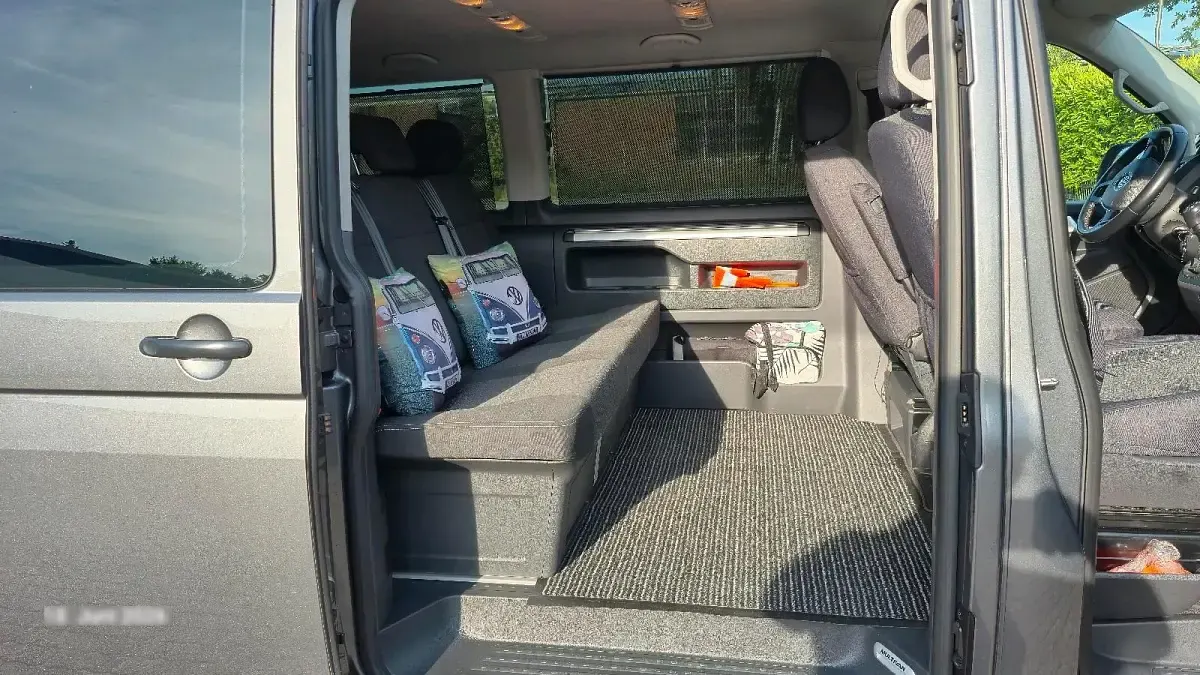 Gebraucht VW Multivan 114 PS (83 kW) 2019 Grau Van / Kleinbus