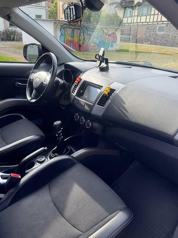 Gebraucht Mitsubishi Outlander 177 PS (130 kW) 2012 Braun SUV