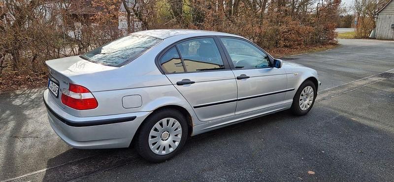 Gebraucht BMW 316 116 PS (85 kW) 2003 Silber Limousine