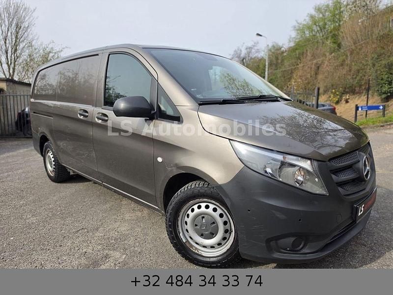 Gebraucht Mercedes Vito 163 PS (119 kW) 2015 Grau Van