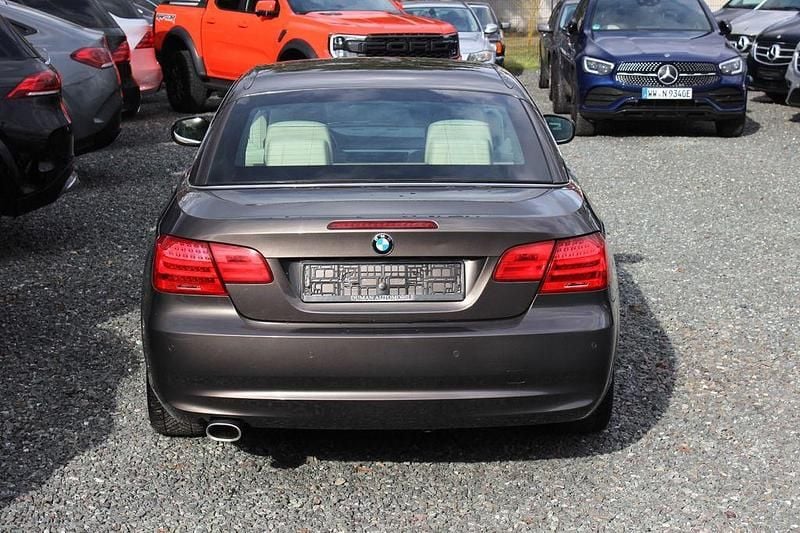 Gebraucht BMW 320 Cabriolet Exclusive 170 PS (125 kW) 2011 Grau Cabrio