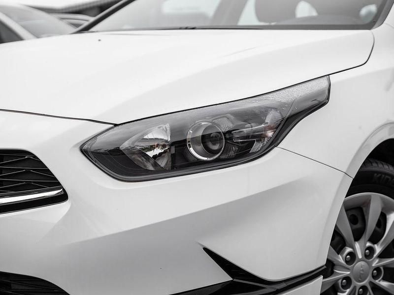 Gebraucht Kia Ceed Sportswagon Vision 101 PS (74 kW) 2023 Weiß Kombi