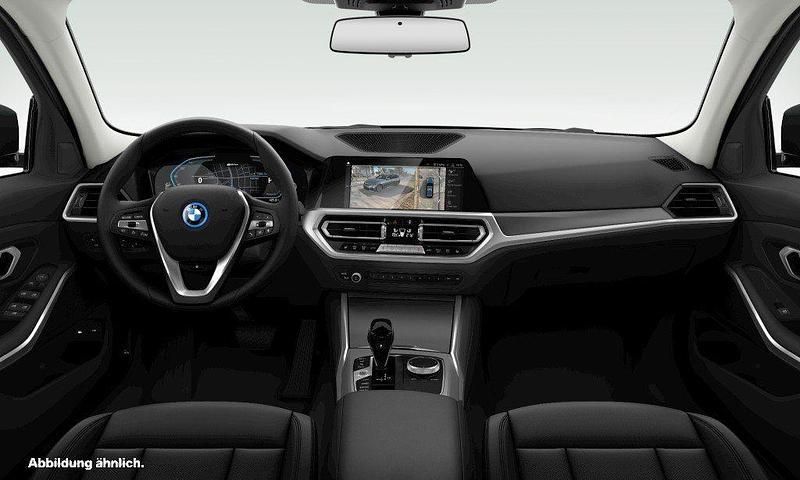 Gebraucht BMW 330e Advantage 292 PS (214 kW) 2022 Schwarz Kombi