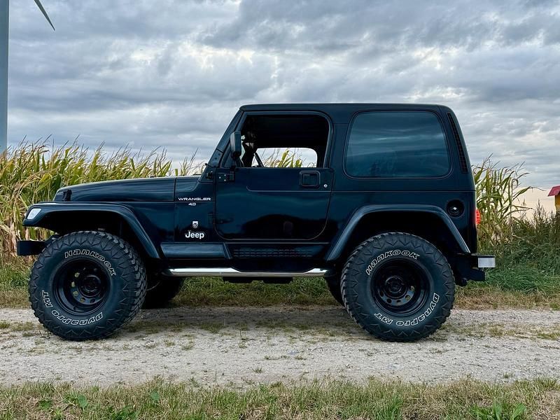 Schwarz Gebraucht 2001 Jeep Wrangler SUV | 22.000 € (Fairer Preis) - Bild 1/4