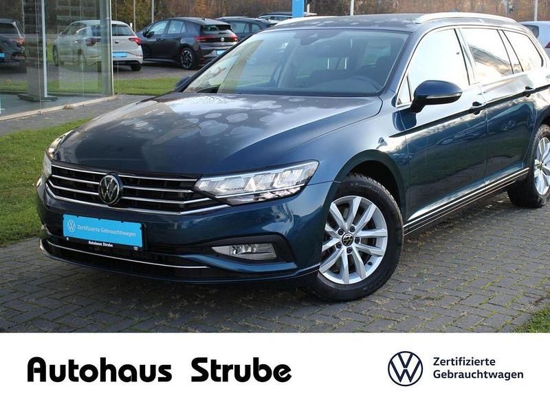 Blau Gebraucht 2023 VW Passat Business Kombi | 28.390 € (Etwas zu teuer) - Bild 1/4