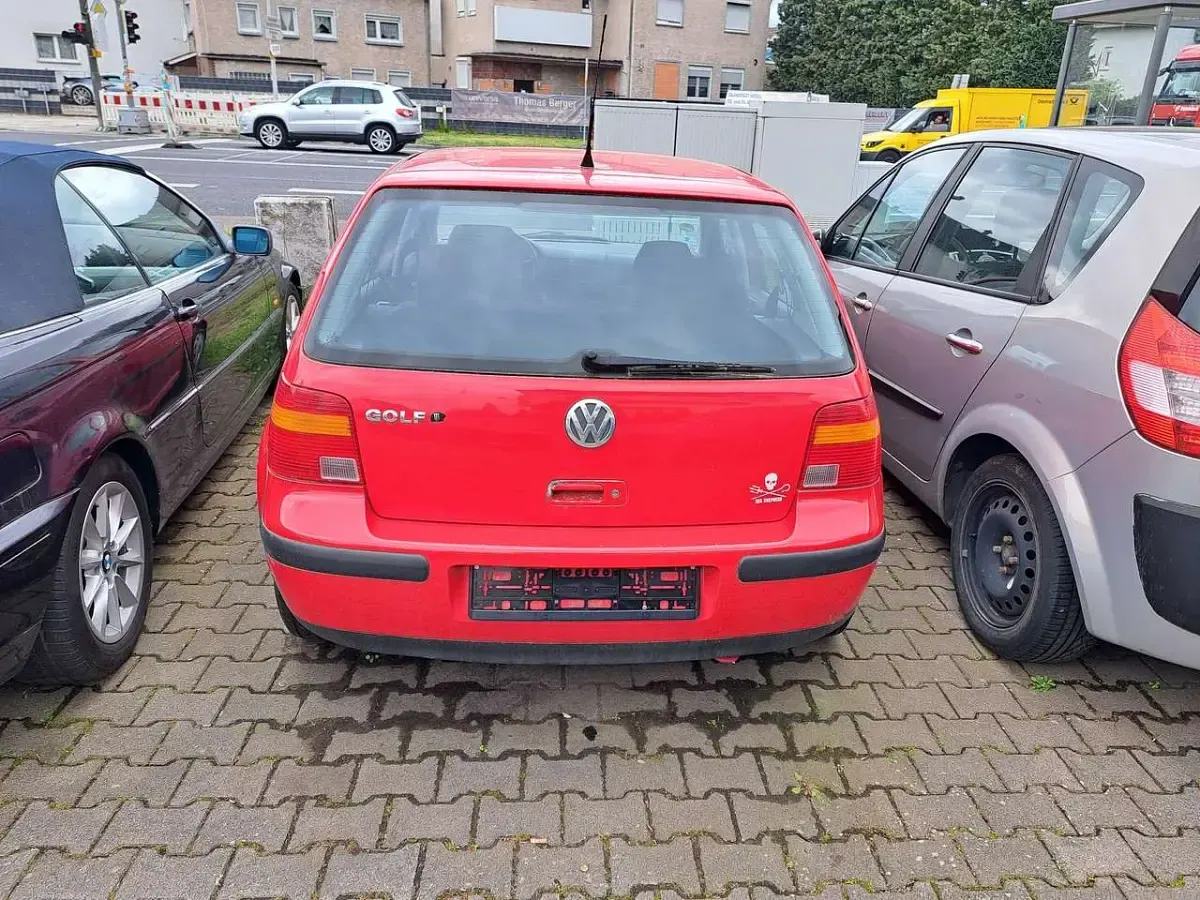 Brugt VW Golf III 75 HK (55 kW) 1999 Rød Sedan