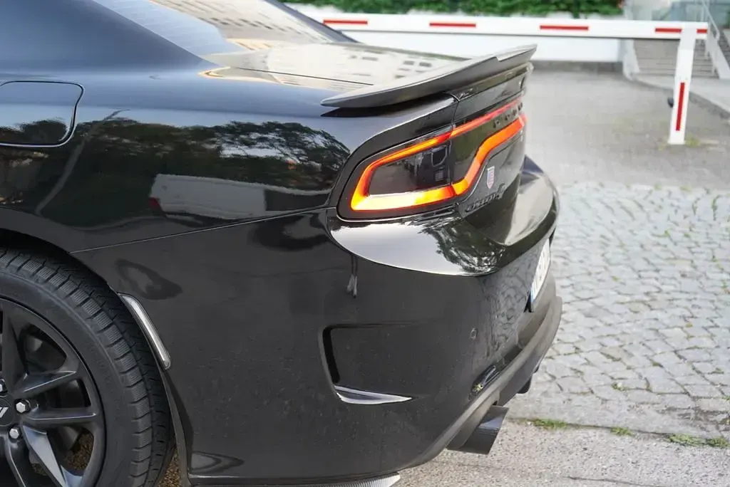 Gebraucht Dodge Charger 340 PS (250 kW) 2022 Schwarz Limousine