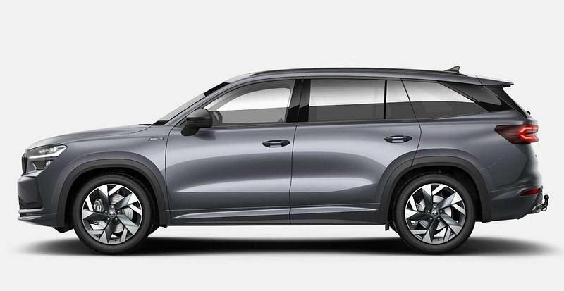 Moonweiß perleffekt Neu 2025 Skoda Kodiaq SportLine SUV | 44.400 € (Fairer Preis) - Bild 1/4
