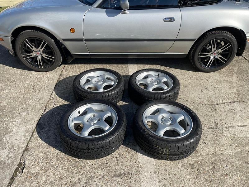 Gebraucht Mazda MX5 90 PS (66 kW) 1998 Silber Cabrio