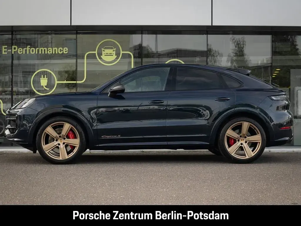 Gebraucht Porsche Cayenne S 475 PS (349 kW) 2024 Blau SUV
