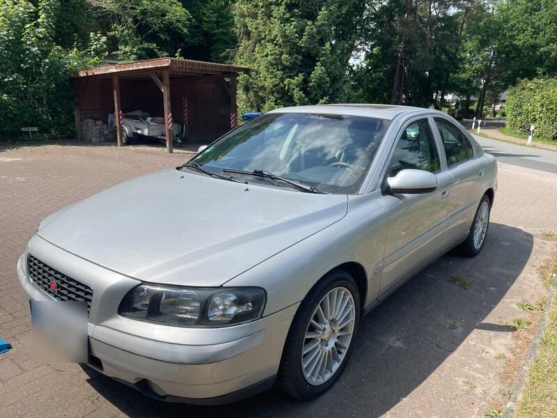 Silber Gebraucht 2002 Volvo S60 Limousine | 2.300 € (Fairer Preis) - Bild 1/4