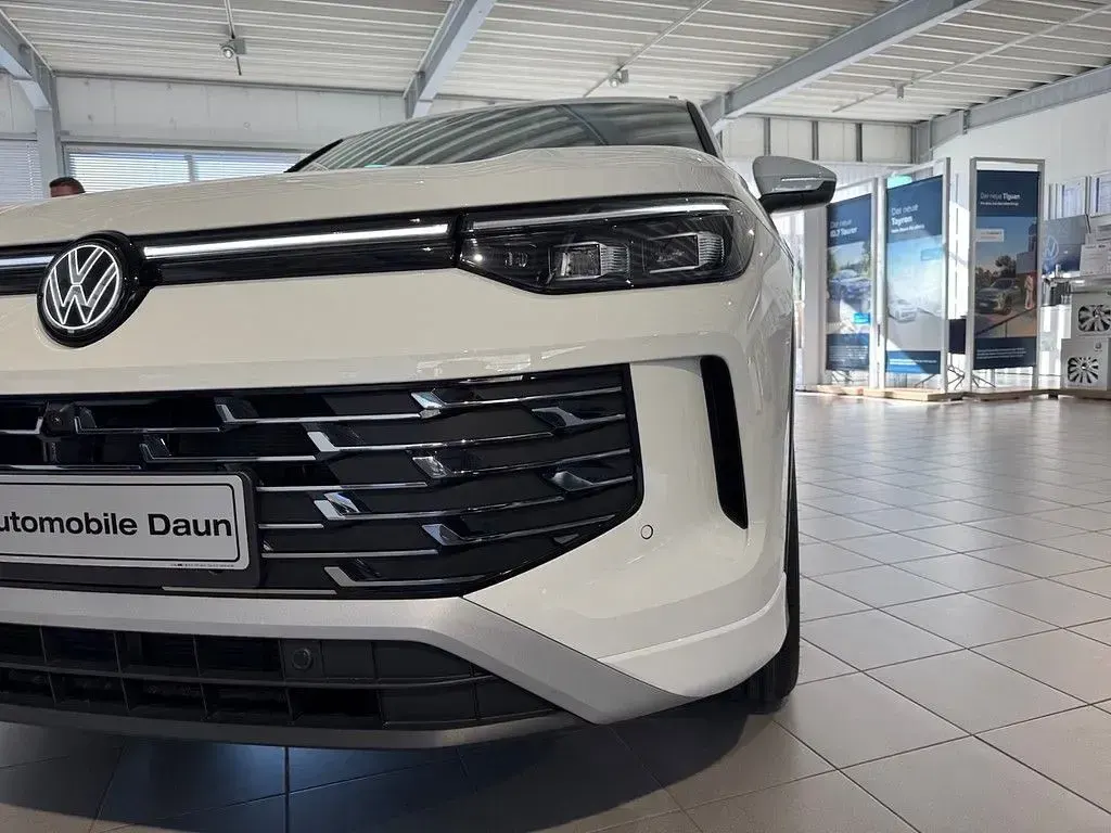 Neu VW Tayron Elegance 150 PS (110 kW) 2026 Weiß SUV