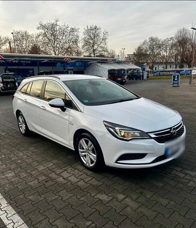 Gebraucht Opel Astra 110 PS (80 kW) 2017 Weiß Kombi