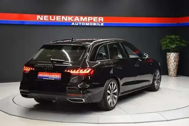 Gebraucht Audi A4 S-Line 204 PS (150 kW) 2023 Schwarz Kombi