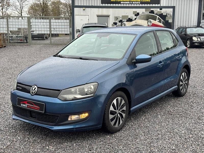 Gebraucht VW Polo Trendline 95 PS (69 kW) 2017 Blau Kleinwagen
