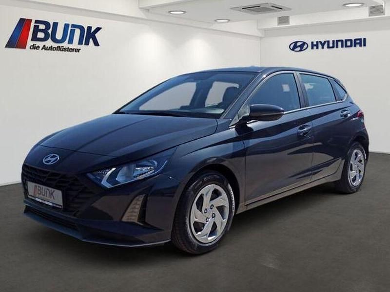 Aurora grey Neu 2025 Hyundai i20 Select Limousine | 21.090 € (Etwas zu teuer) - Bild 1/4