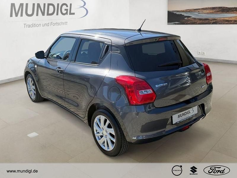 Usata Suzuki Swift Basic 83 CV (61 kW) 2021 Grigio Utilitaria