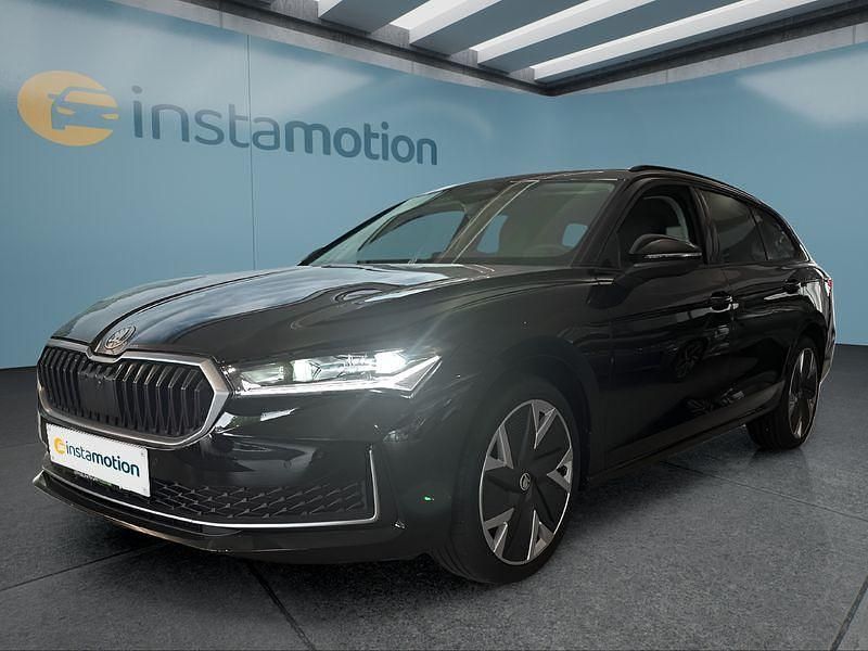 Schwarz Neu 2024 Skoda Superb Kombi | 50.699 € (Teuer) - Bild 1/4