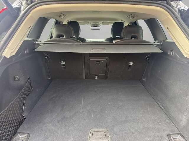 Gebraucht Volvo XC60 184 PS (135 kW) 2024 SUV