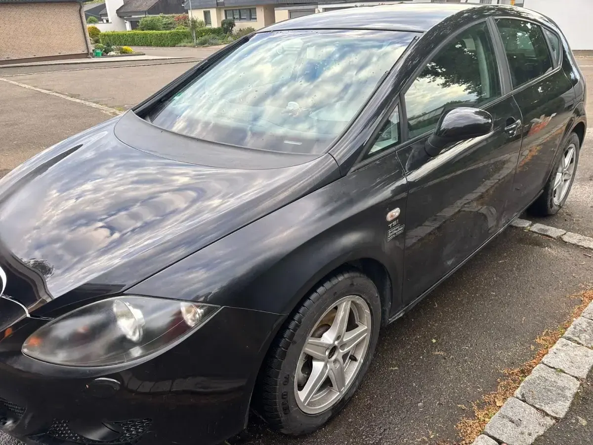 Gebraucht Seat Leon 125 PS (91 kW) 2008 Schwarz Kleinwagen