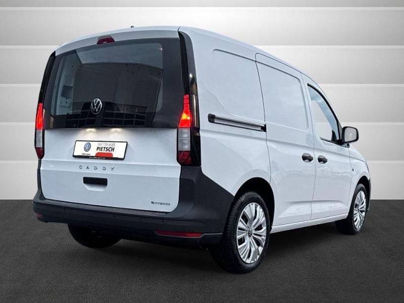 Gebraucht VW Caddy 116 PS (85 kW) 2024 Candyweiß Van / Kleinbus