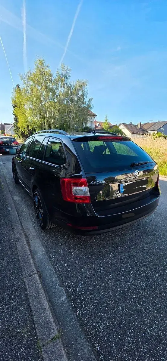 Gebraucht Skoda Octavia Clever 150 PS (110 kW) 2018 Schwarz Kombi