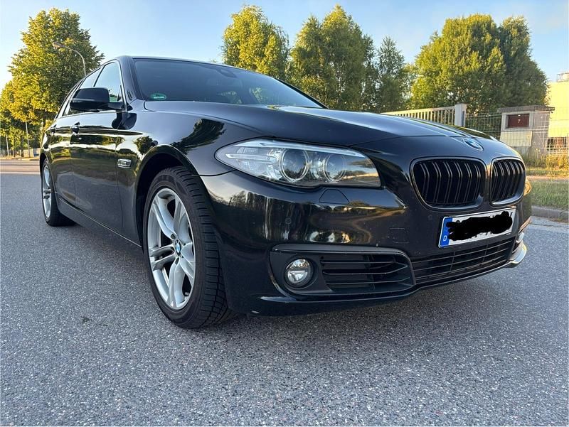 Schwarz Gebraucht 2014 BMW 520 Kombi | 12.500 € (Fairer Preis) - Bild 1/4