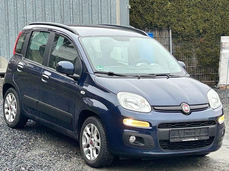 Blau Gebraucht 2015 Fiat Panda Lounge Kleinwagen | 5.900 € (Superpreis) - Bild 1/4