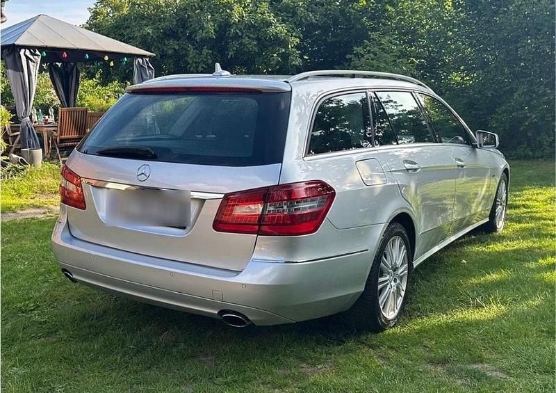Gebraucht Mercedes E350 Avantgarde 265 PS (194 kW) 2011 Silber Kombi