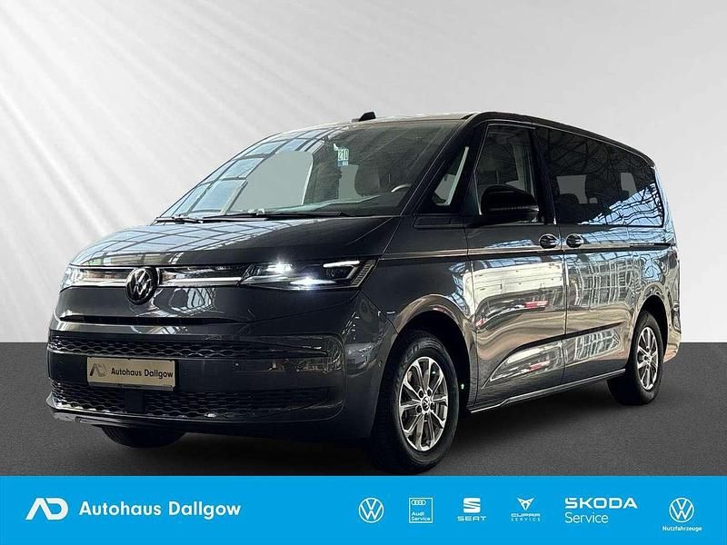 Gebraucht VW Multivan Life 136 PS (100 kW) 2024 Grau Van