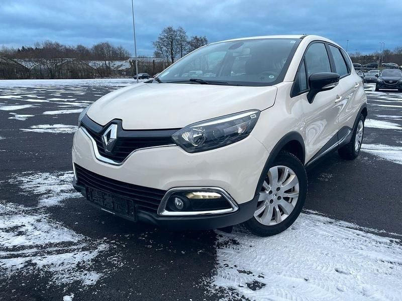 Beige Gebraucht 2015 Renault Captur SUV | 4.900 € (Guter Preis) - Bild 1/4
