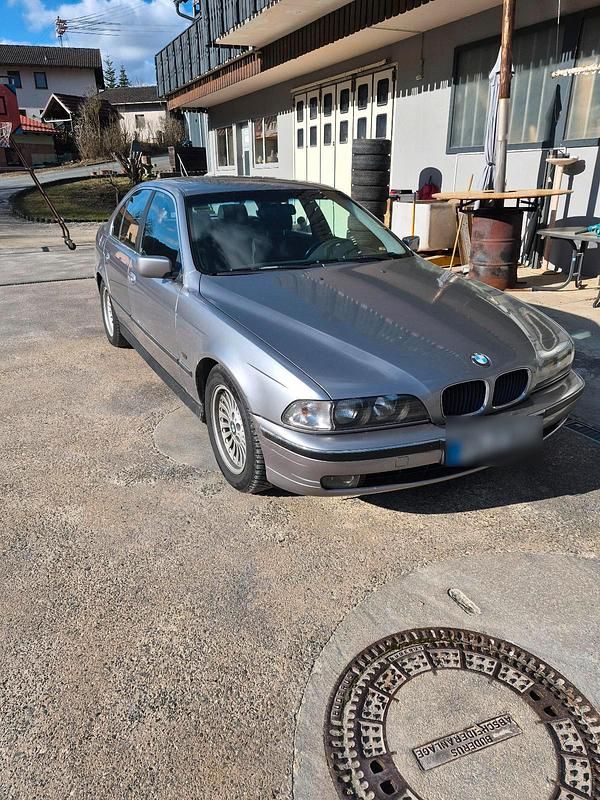 Gebraucht BMW 523 170 PS (125 kW) 1996 Limousine