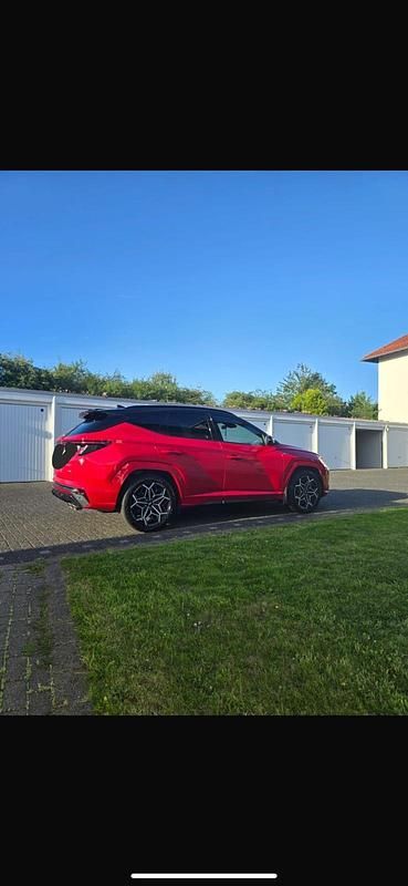Rot Gebraucht 2021 Hyundai Tucson N Line SUV | 25.900 € (Fairer Preis) - Bild 1/4