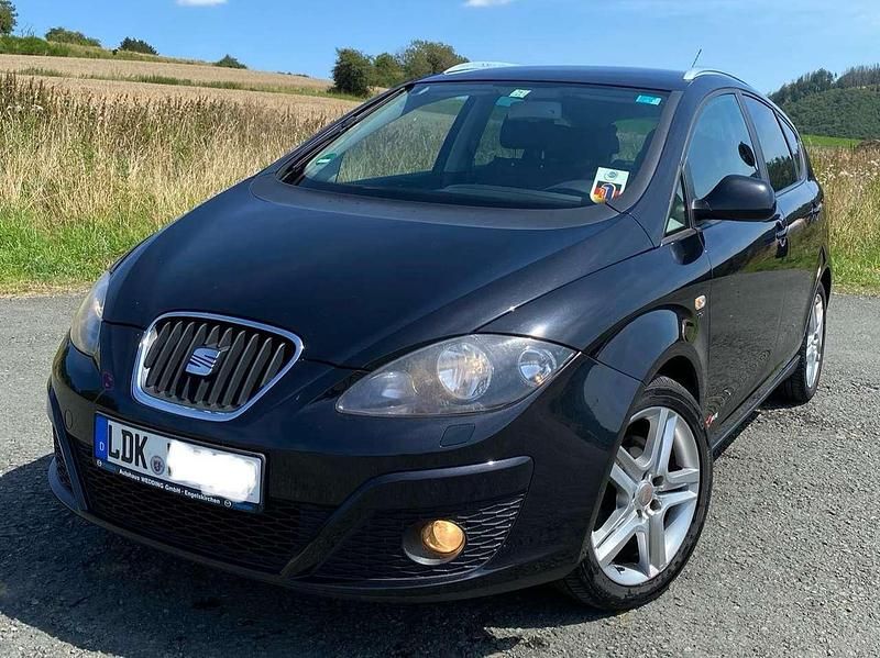 Schwarz Gebraucht 2011 Seat Altea XL Van / Kleinbus | 3.299 € (Guter Preis) - Bild 1/4