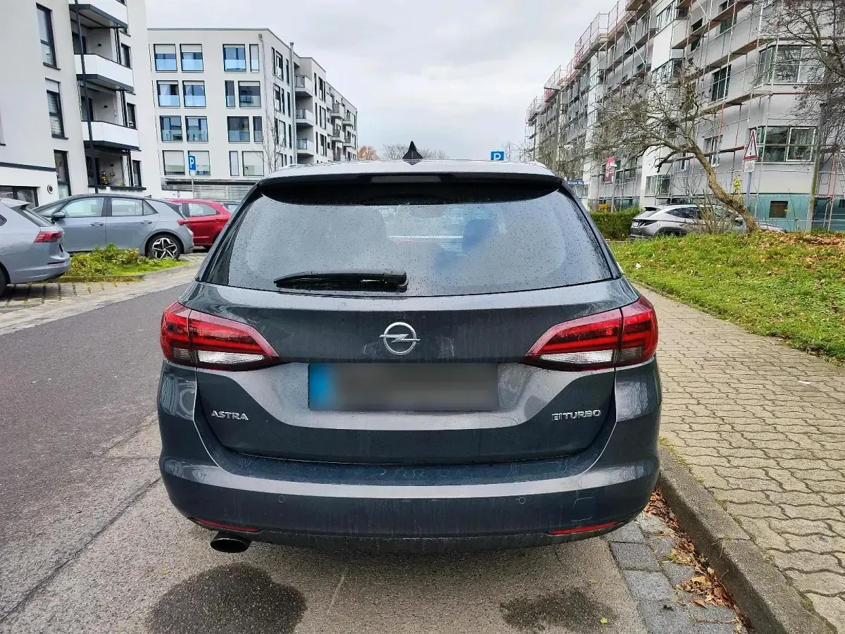 Gebraucht Opel Astra 160 PS (117 kW) 2016 Grau Kombi