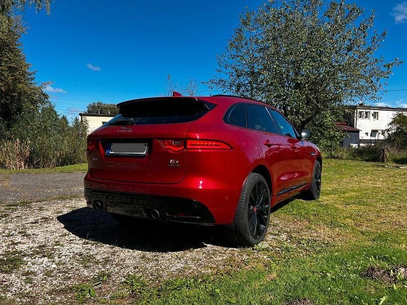 Gebraucht Jaguar F-Pace S 379 PS (278 kW) 2016 Rot SUV